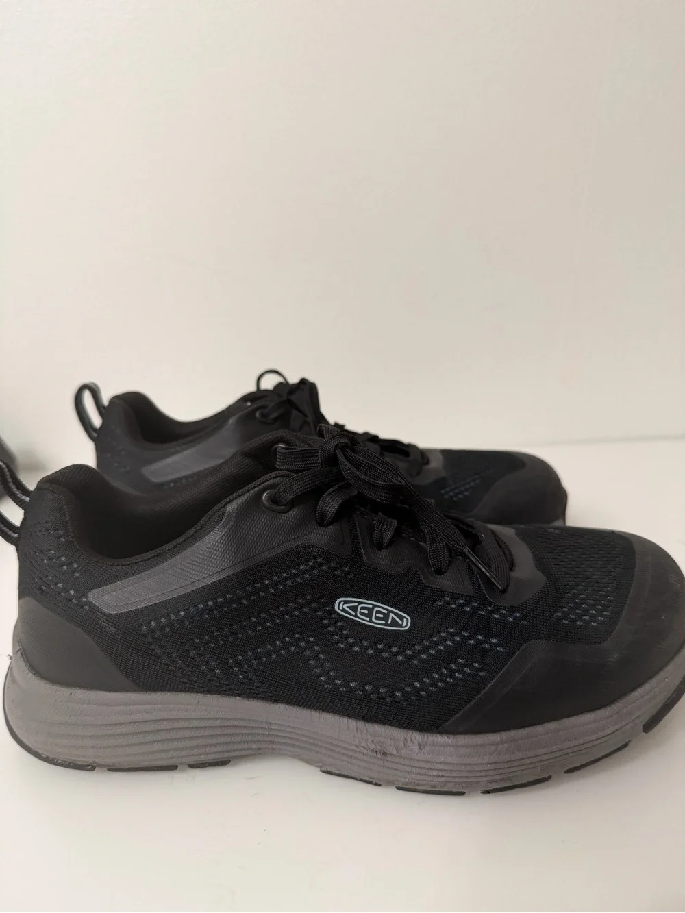 Keen Women's Black Lace-Up Utility Work Sneakers Size 10